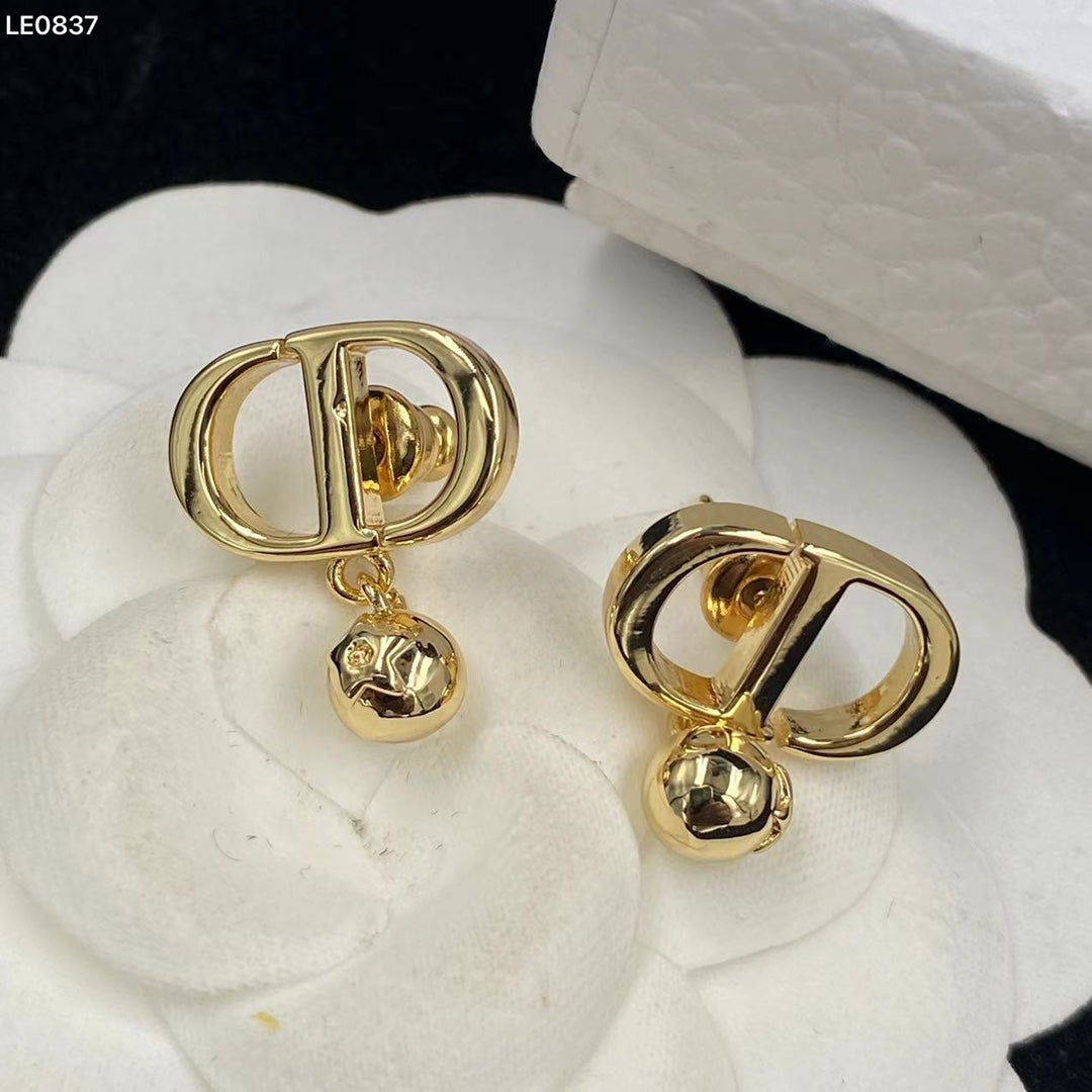 Conjunto de Joyas de Metal Dorado CD