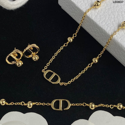Conjunto de Joyas de Metal Dorado CD