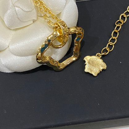Collier Méduse ajouré vintage