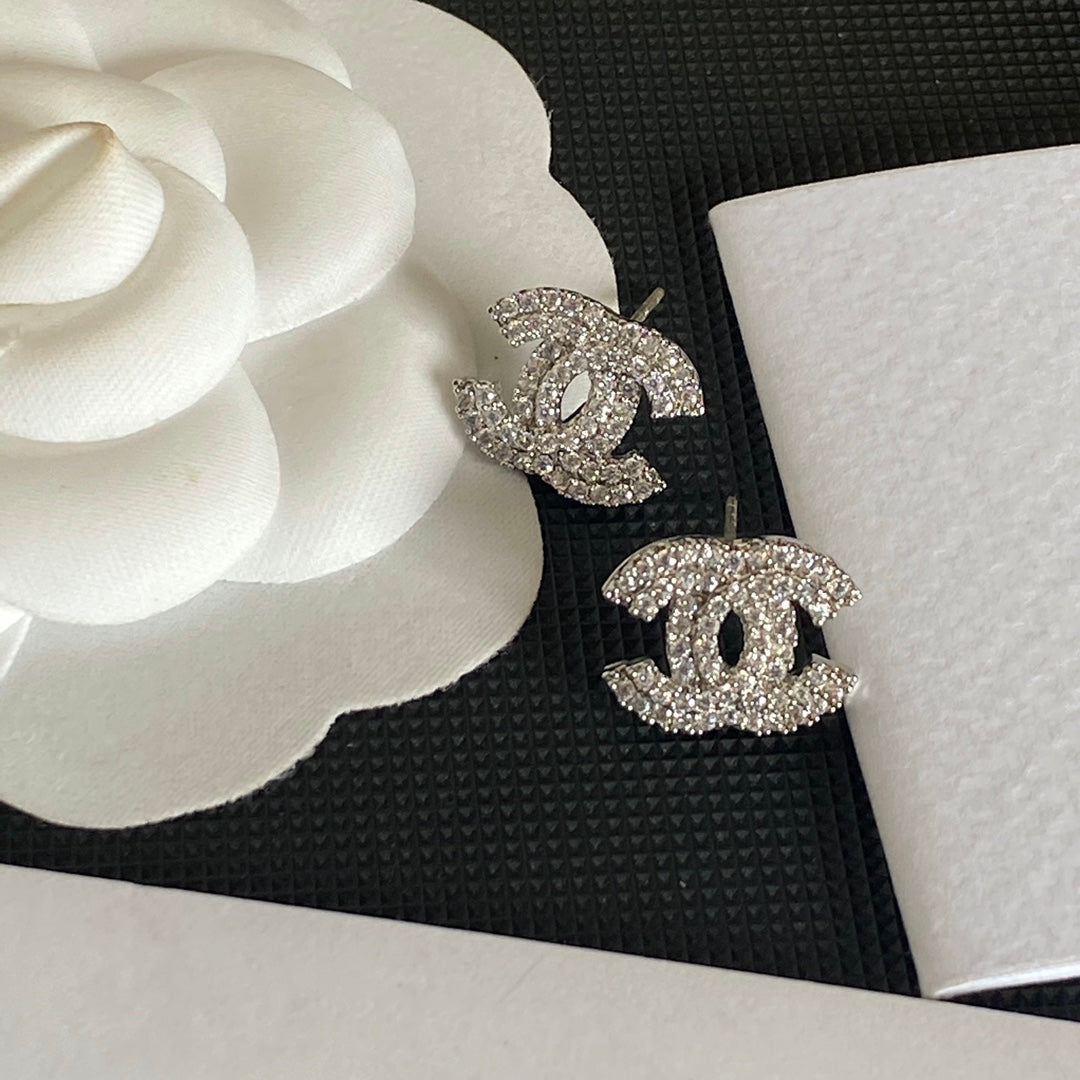 Boucles d'oreilles élégantes en cristal