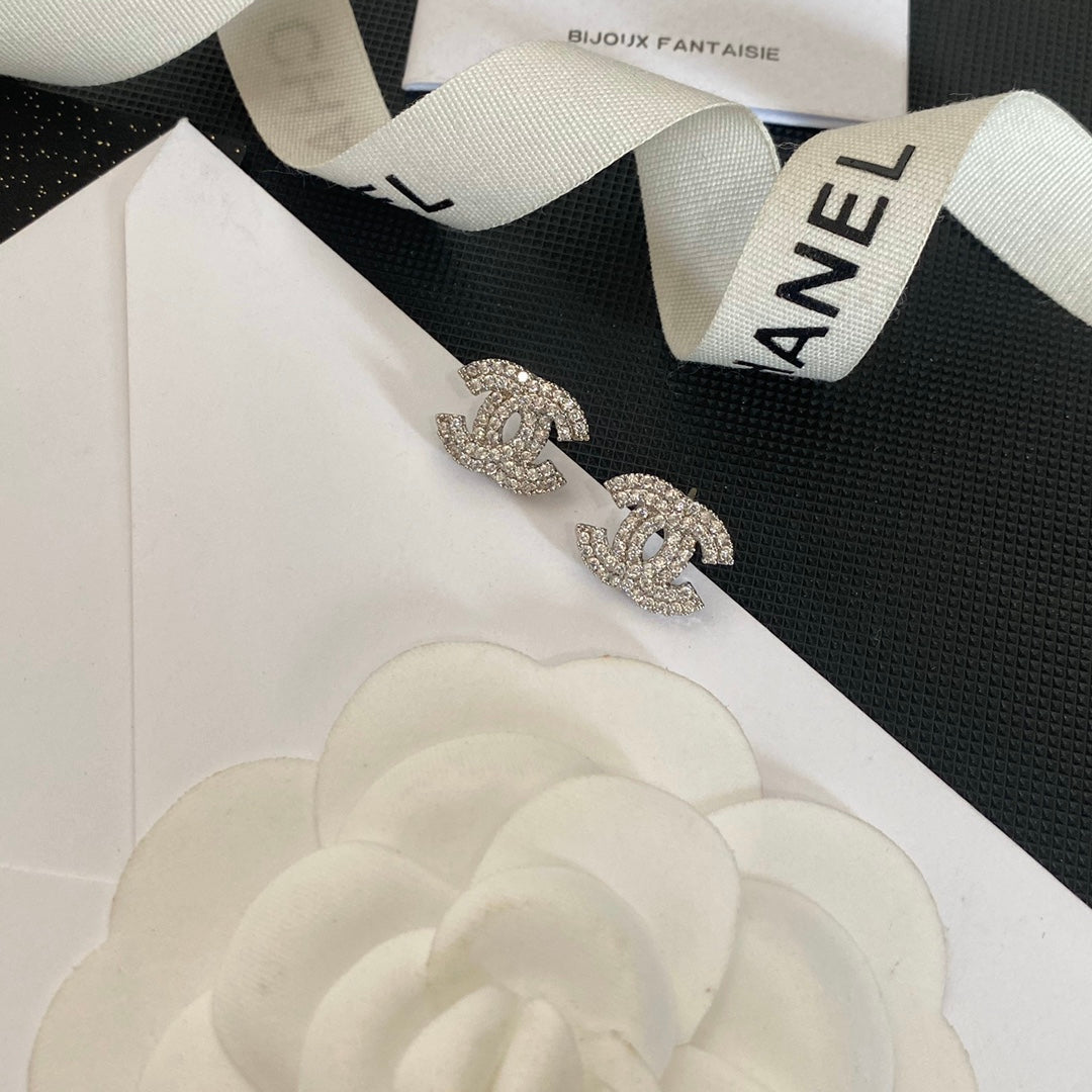 Boucles d'oreilles élégantes en cristal