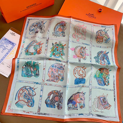 Foulard en soie carré prismatique 50CM 16 chevaux