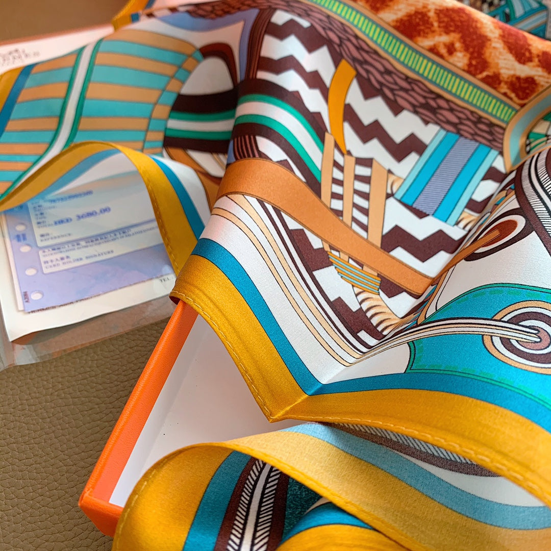 Foulard en Soie Carré Fantaisie Petite Selle