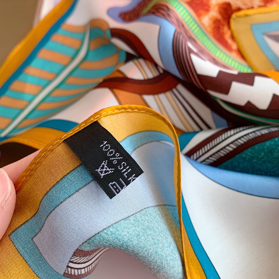 Foulard en Soie Carré Fantaisie Petite Selle