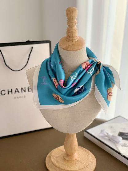 Foulard carré élégant