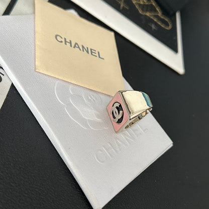 Anillo abierto de estrella esmaltada