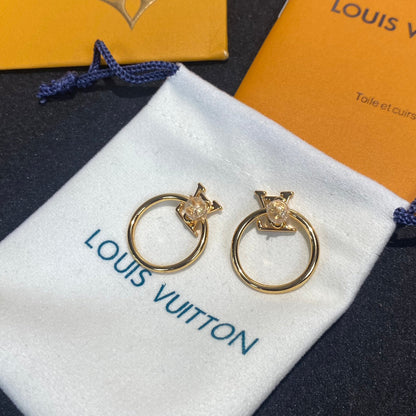 Pendientes de aro con logo de inicial
