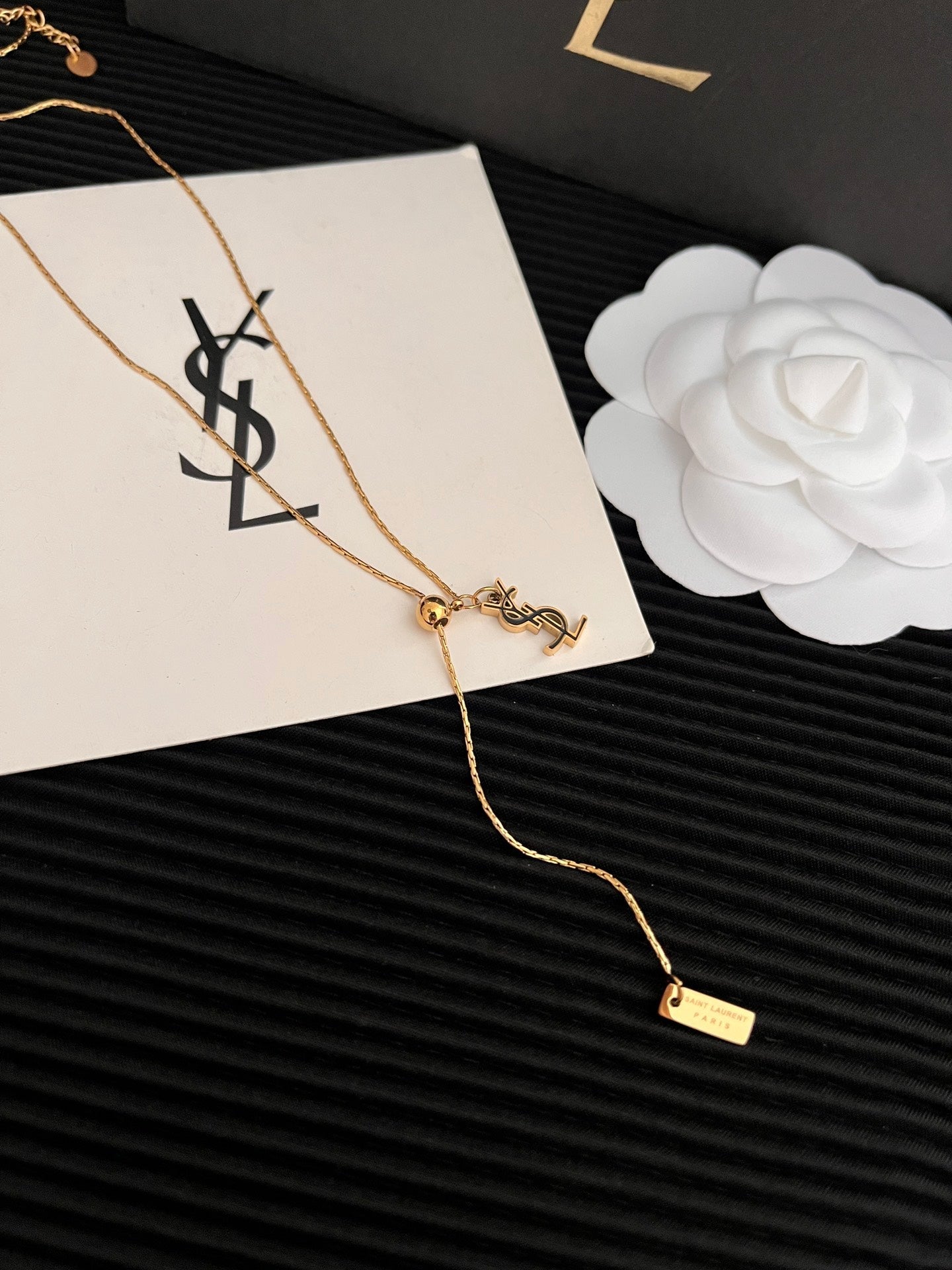 Collier en laiton réglable en Y