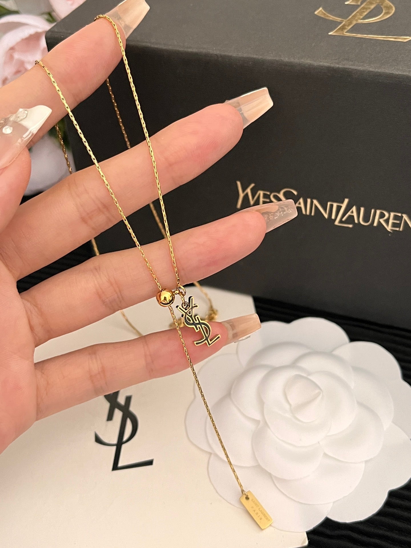 Collier en laiton réglable en Y