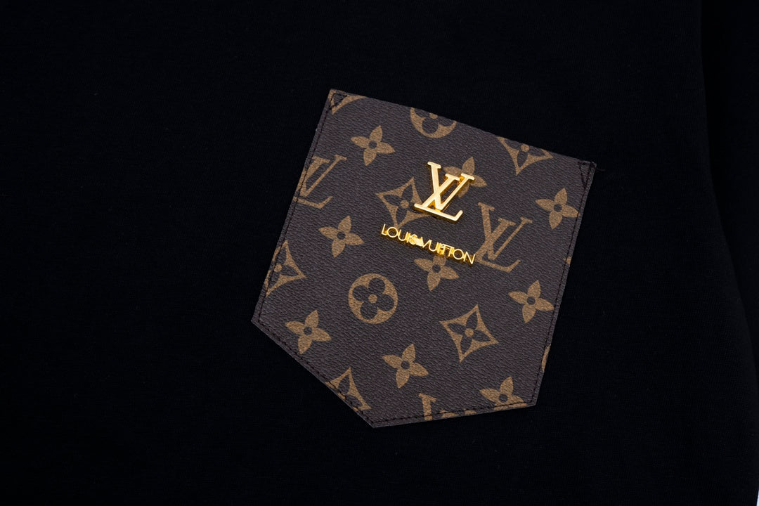 T-shirt simple poche en cuir