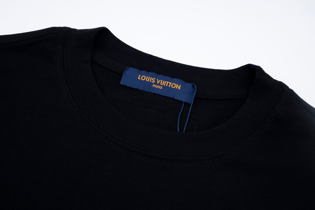 T-shirt simple poche en cuir