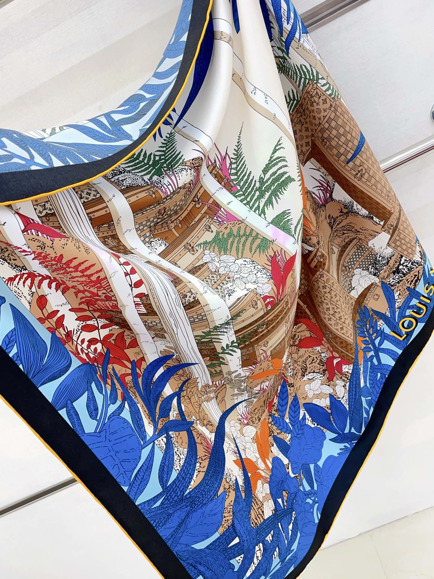 Foulard en soie Forêt enchantée