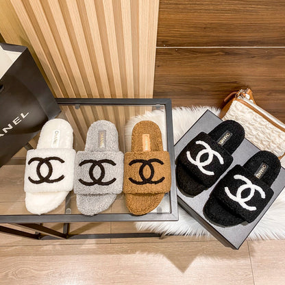 Chaussons plats classiques en fourrure