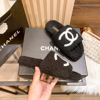 Chaussons plats classiques en fourrure