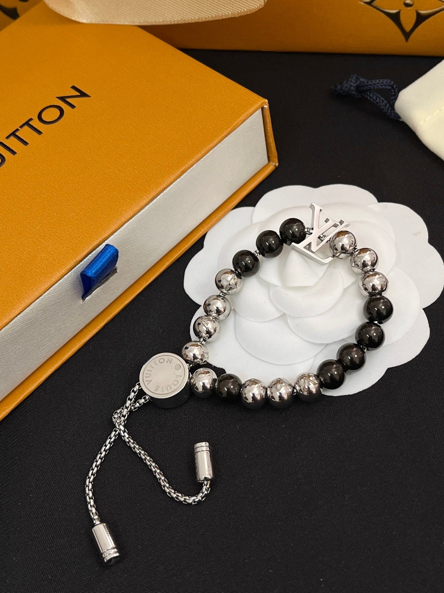 Bracelet unisexe perles avec cordon de serrage tendance