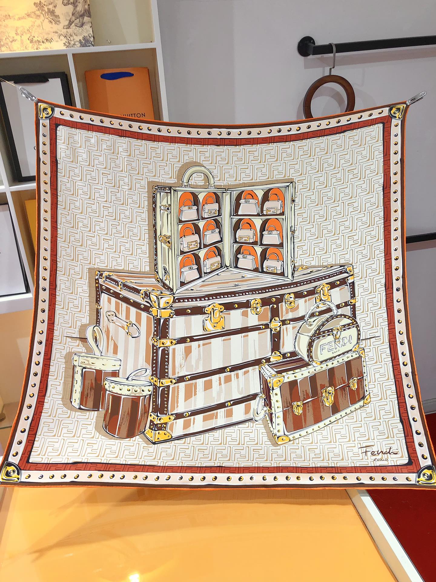 Foulard en soie à imprimé graphique sac à main vintage