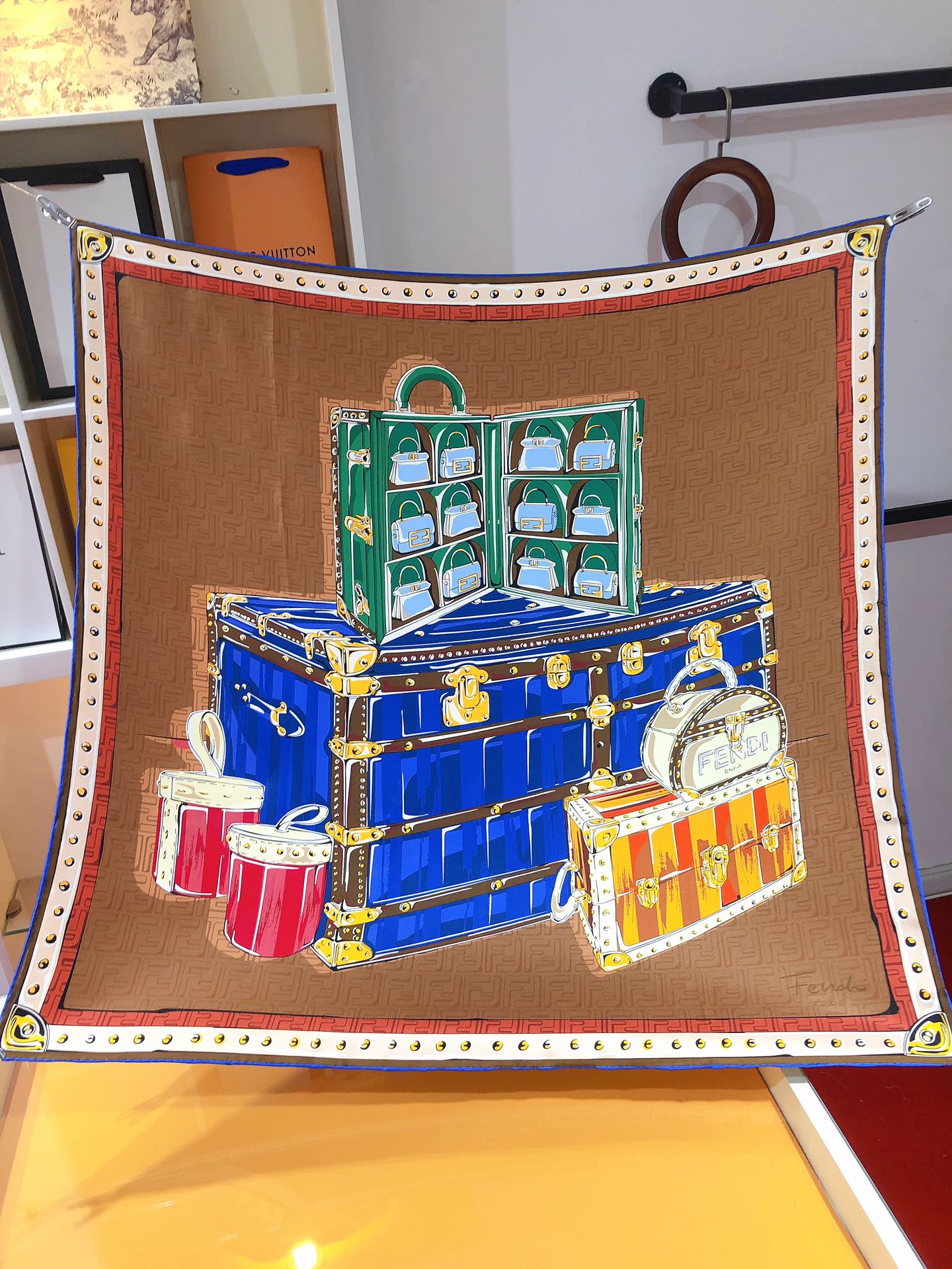 Foulard en soie à imprimé graphique sac à main vintage
