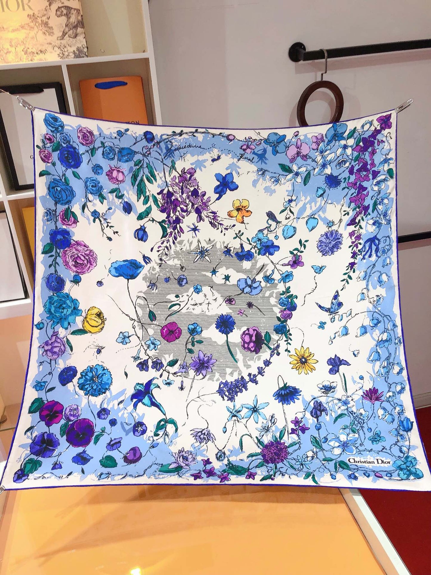 Foulard en soie Élégant Monde Floral 90
