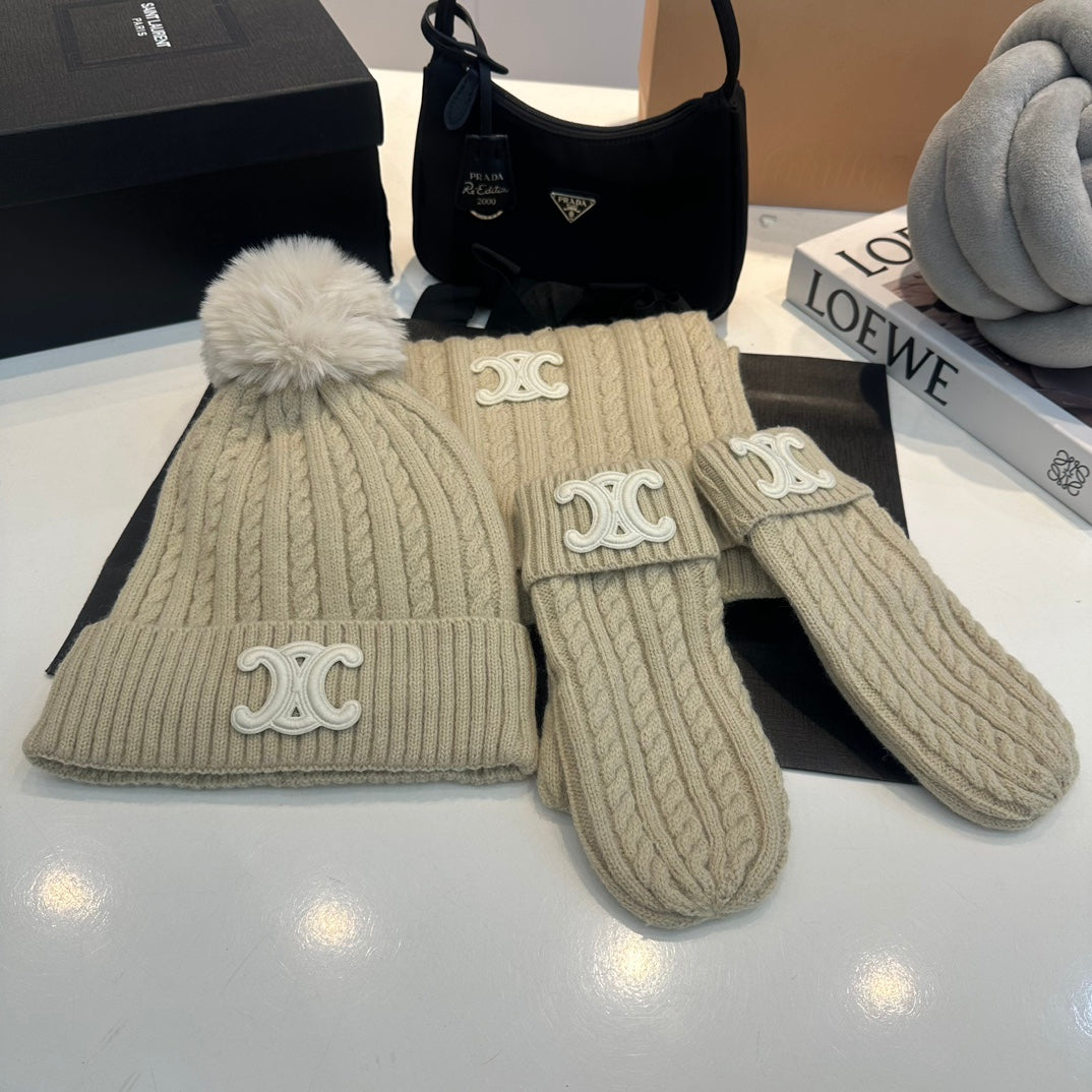 Ensemble Chapeau, Gants et Écharpe en Laine