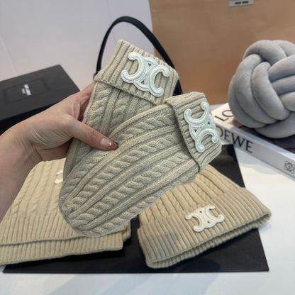Ensemble Chapeau, Gants et Écharpe en Laine