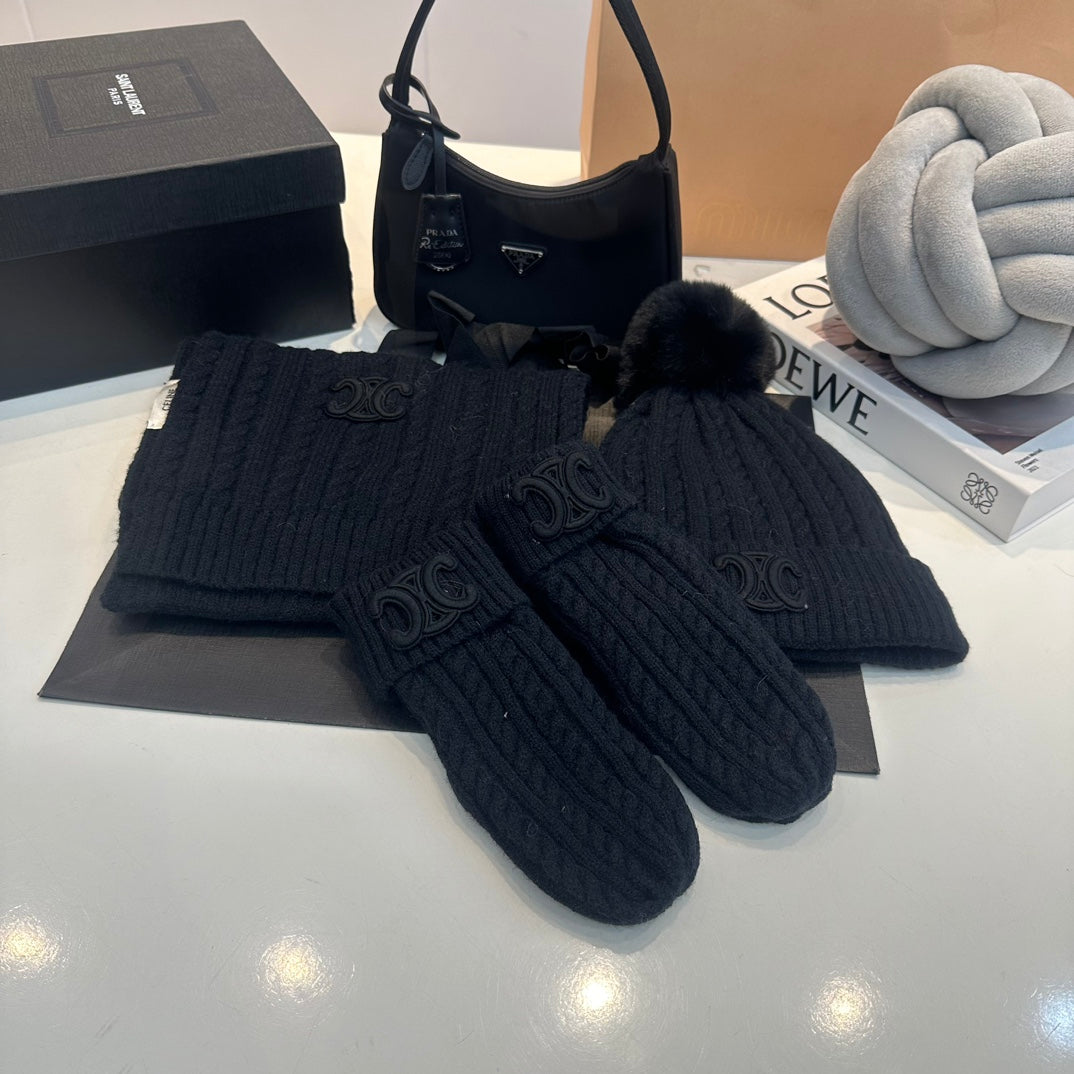 Ensemble Chapeau, Gants et Écharpe en Laine