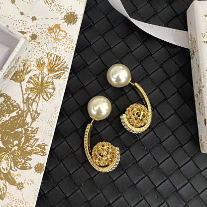 Pendientes Colgantes con Perla Redonda