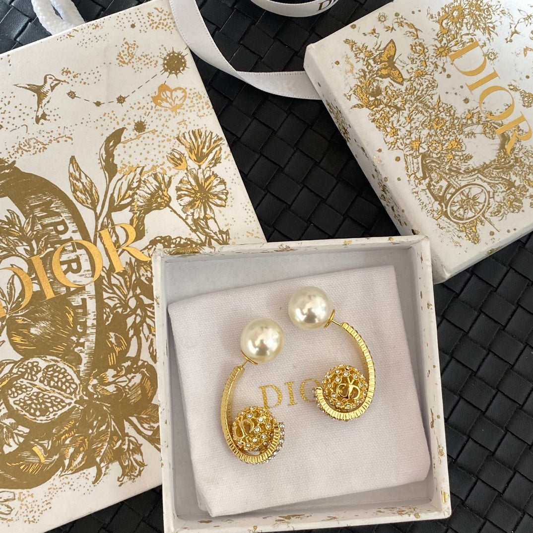 Pendientes Colgantes con Perla Redonda