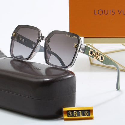 Gafas de sol retro con varillas grabadas en relieve
