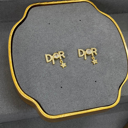 Boucles d'oreilles en cristal avec lettres tendance