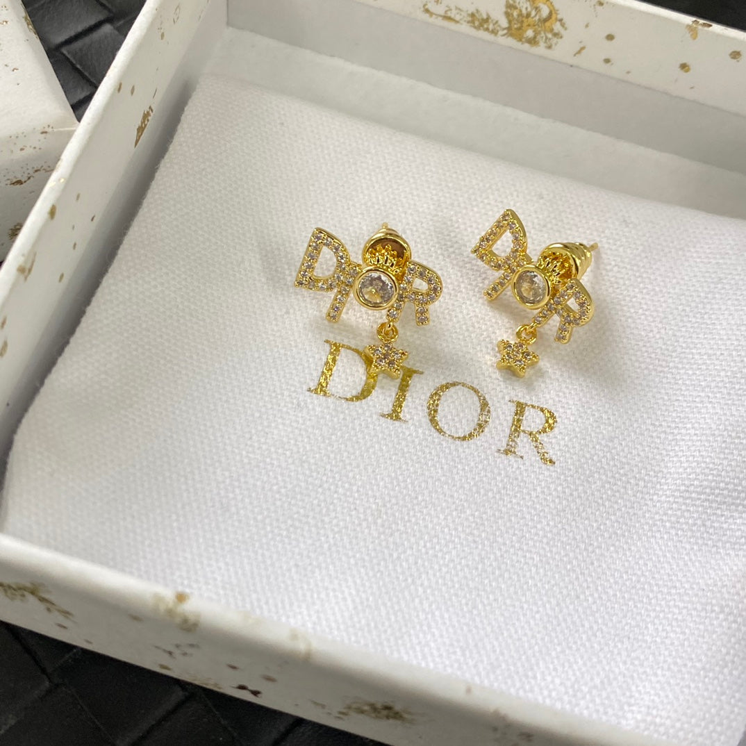 Boucles d'oreilles en cristal avec lettres tendance