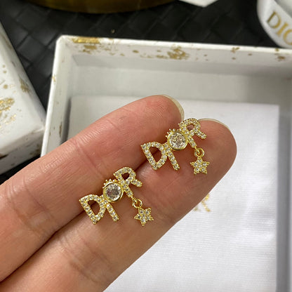Boucles d'oreilles en cristal avec lettres tendance