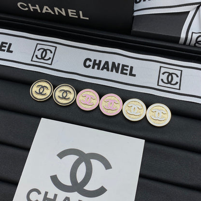 Pendientes Metálicos con Logo Redondo Vintage