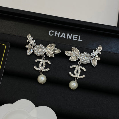 Pendientes colgantes de flor de perla