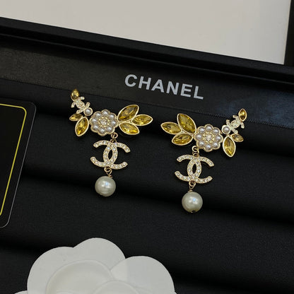 Pendientes colgantes de flor de perla