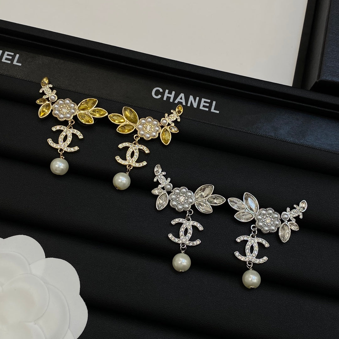 Pendientes colgantes de flor de perla