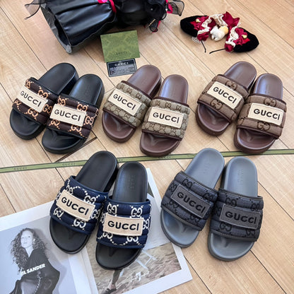 Pantuflas bordadas vintage en relieve