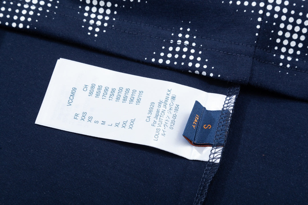 T-shirt avec imprimé monogramme rétro