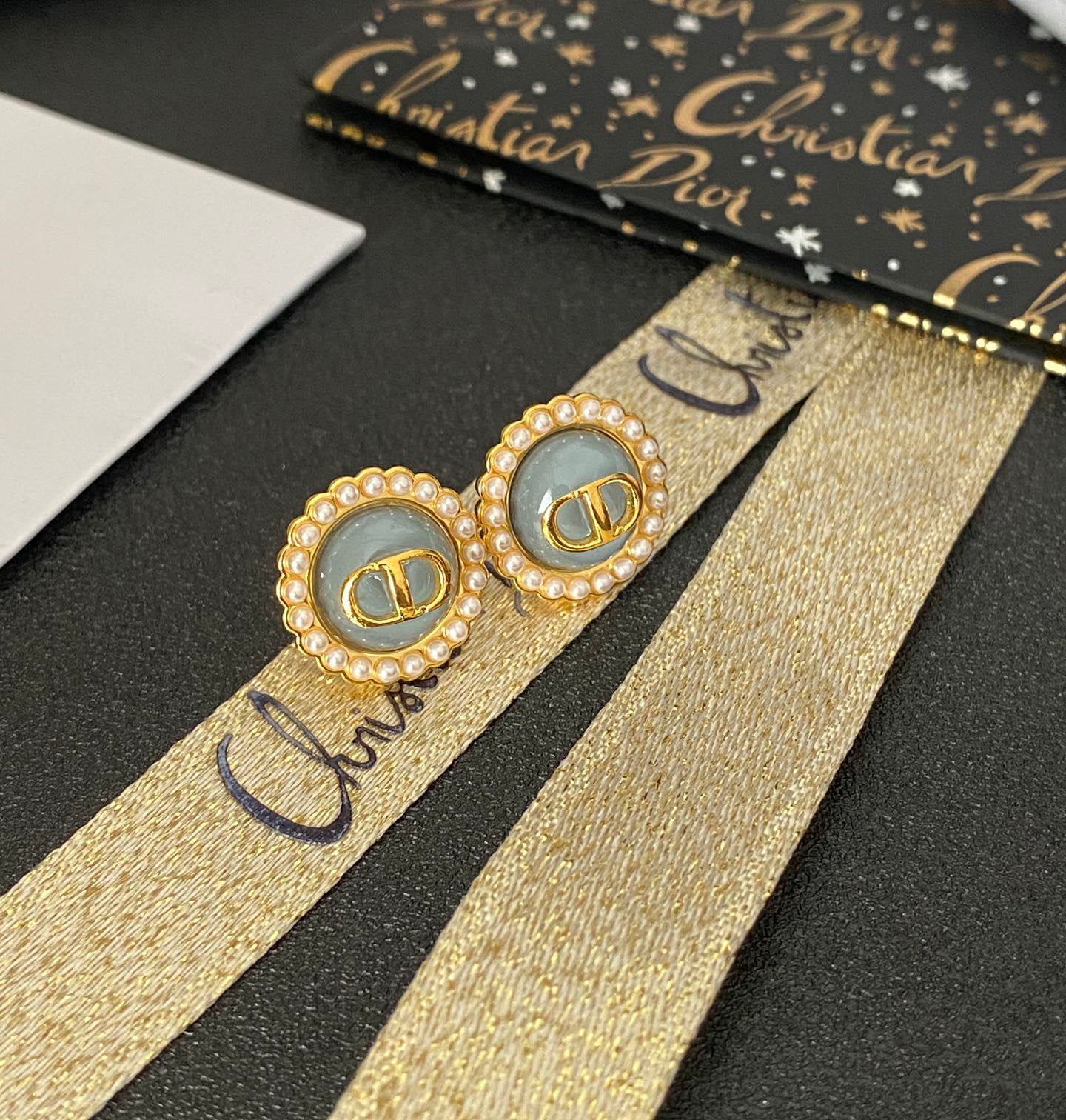Boucles d'oreilles rondes de luxe