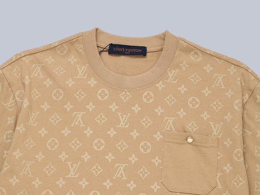 Camiseta con estampado completo