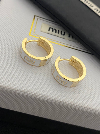 Aretes de latón esmaltado