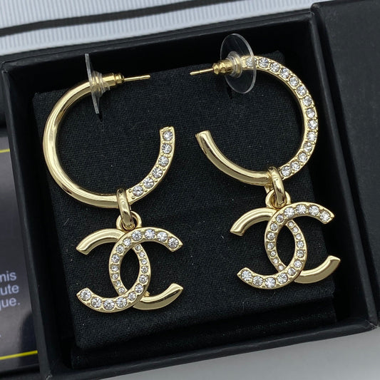 Pendientes de aro dorado