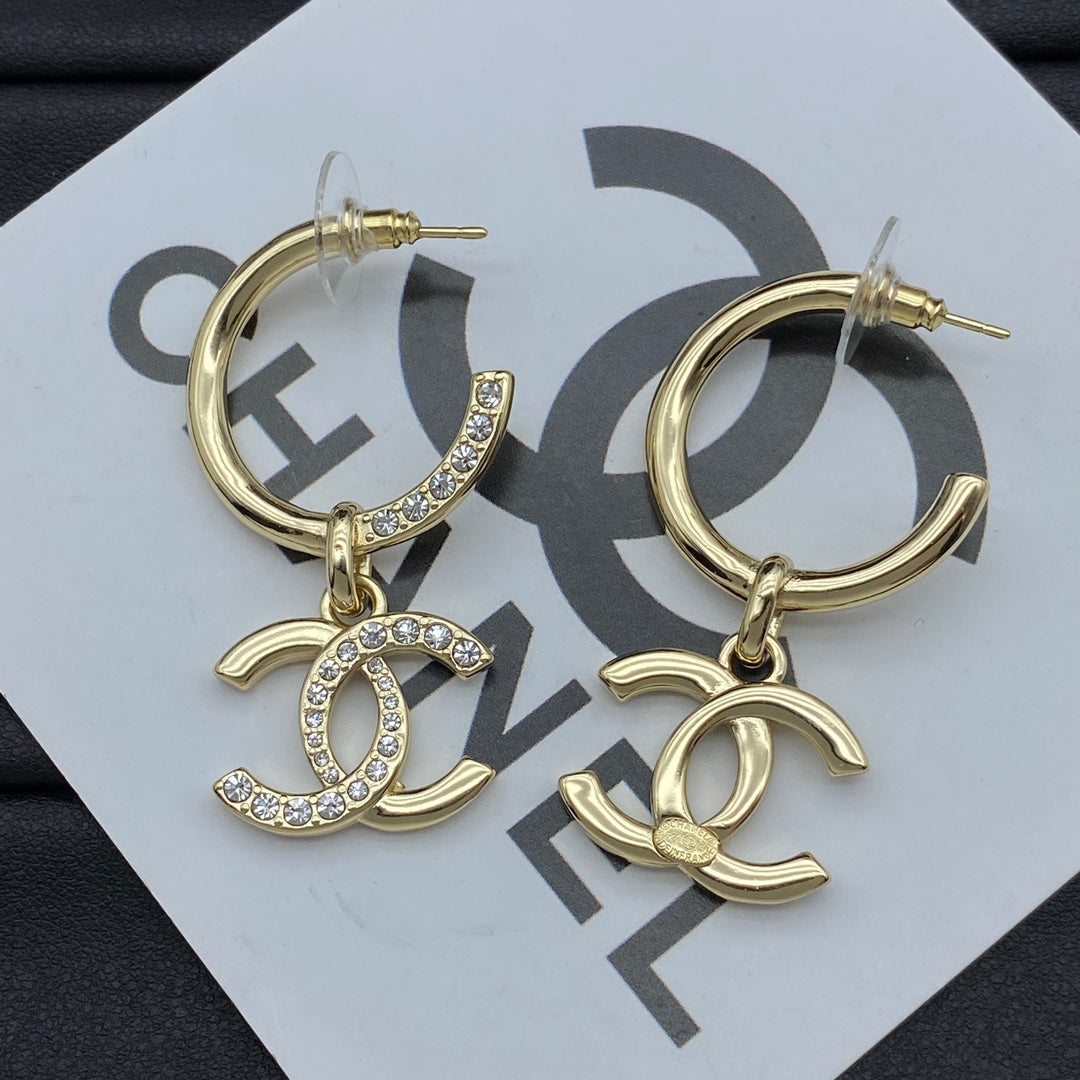 Pendientes de aro dorado