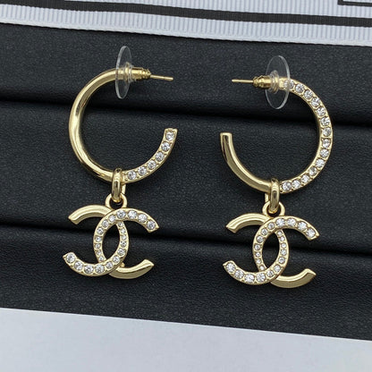 Pendientes de aro dorado