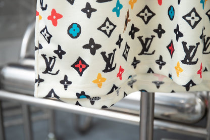 T-shirt imprimé co-brandé chiot