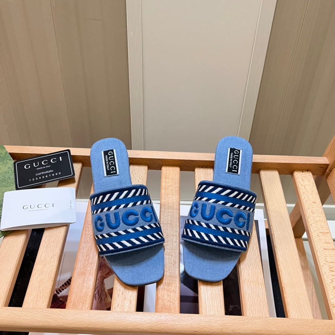 Pantuflas Planas de Jean con Letras