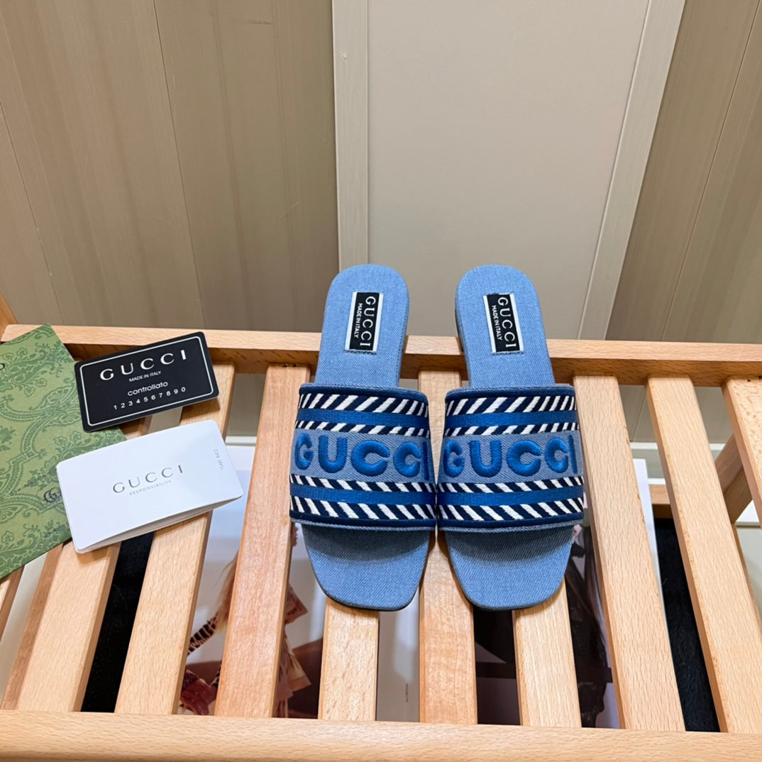 Pantuflas Planas de Jean con Letras