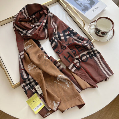 Foulard en soie à carreaux classiques quatre couleurs