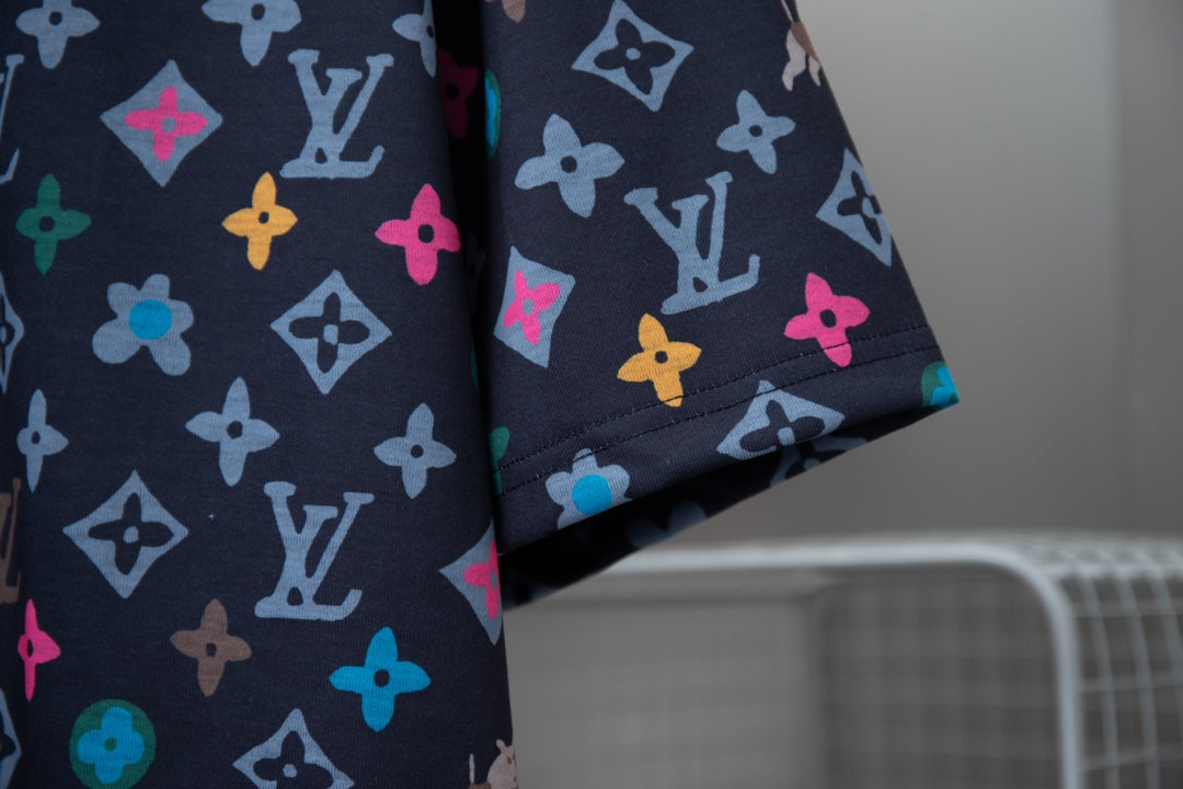 T-shirt imprimé co-brandé chiot