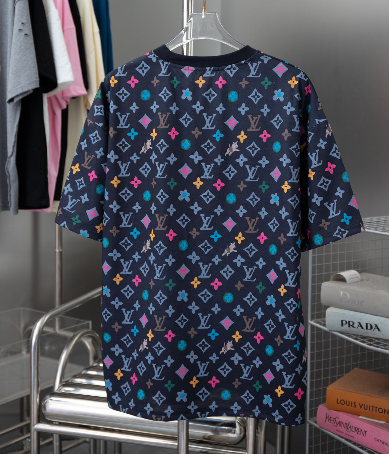 T-shirt imprimé co-brandé chiot