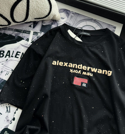 T-shirt à manches courtes avec logo brodé en mousse étincelante étoilée.